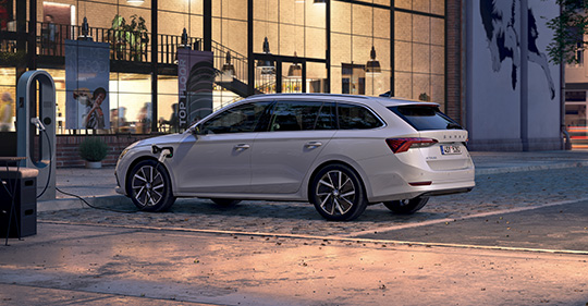 Skoda octavia deals plug in hybrid